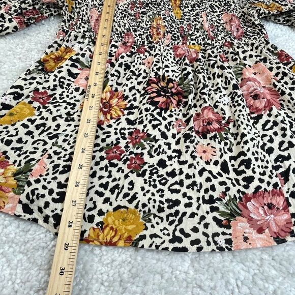 Torrid Leopard Floral Babydoll Smocked Cold Shoulder Top 1x - Picture 8 of 10